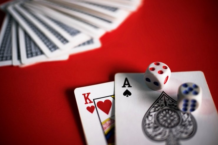 Dealer profesional dalam Live Casino yang interaktif dan menyenangkan di platform wbo777
